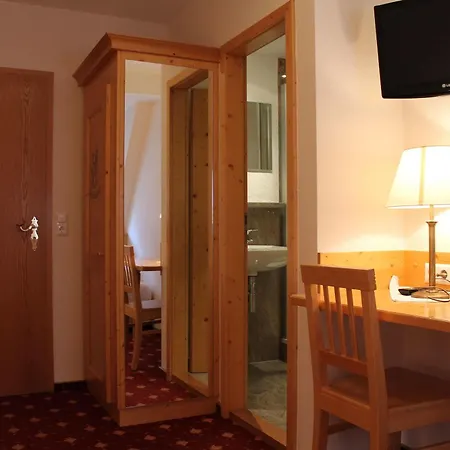 Hotel Zum Breiterle 2*
